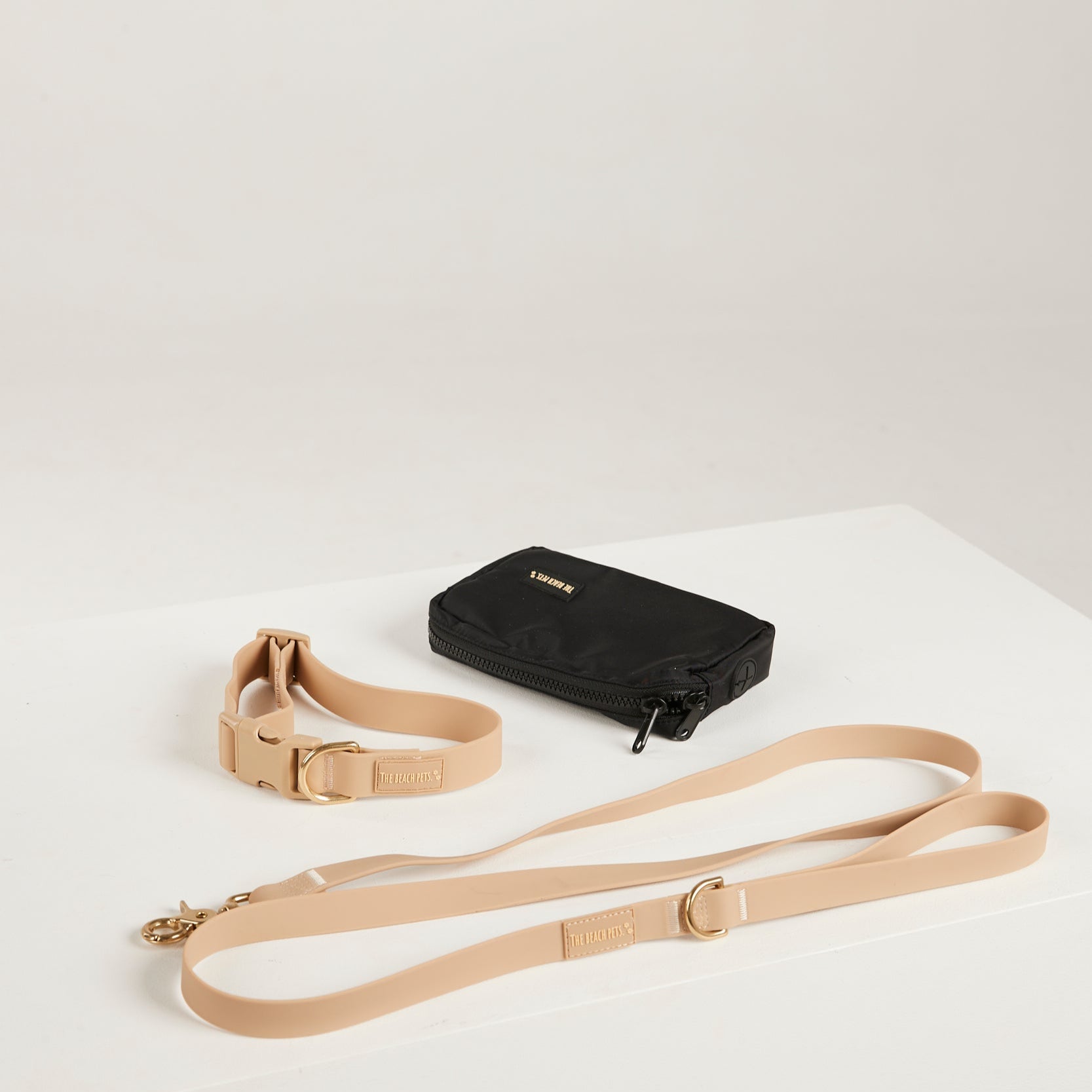 sand lead, waterproof collar, dog poo bag